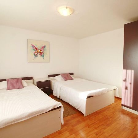 Apartment Lana & Ema Nin Luaran gambar